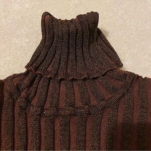 OLSEN collection brown glitter shine t-neck-14 like new